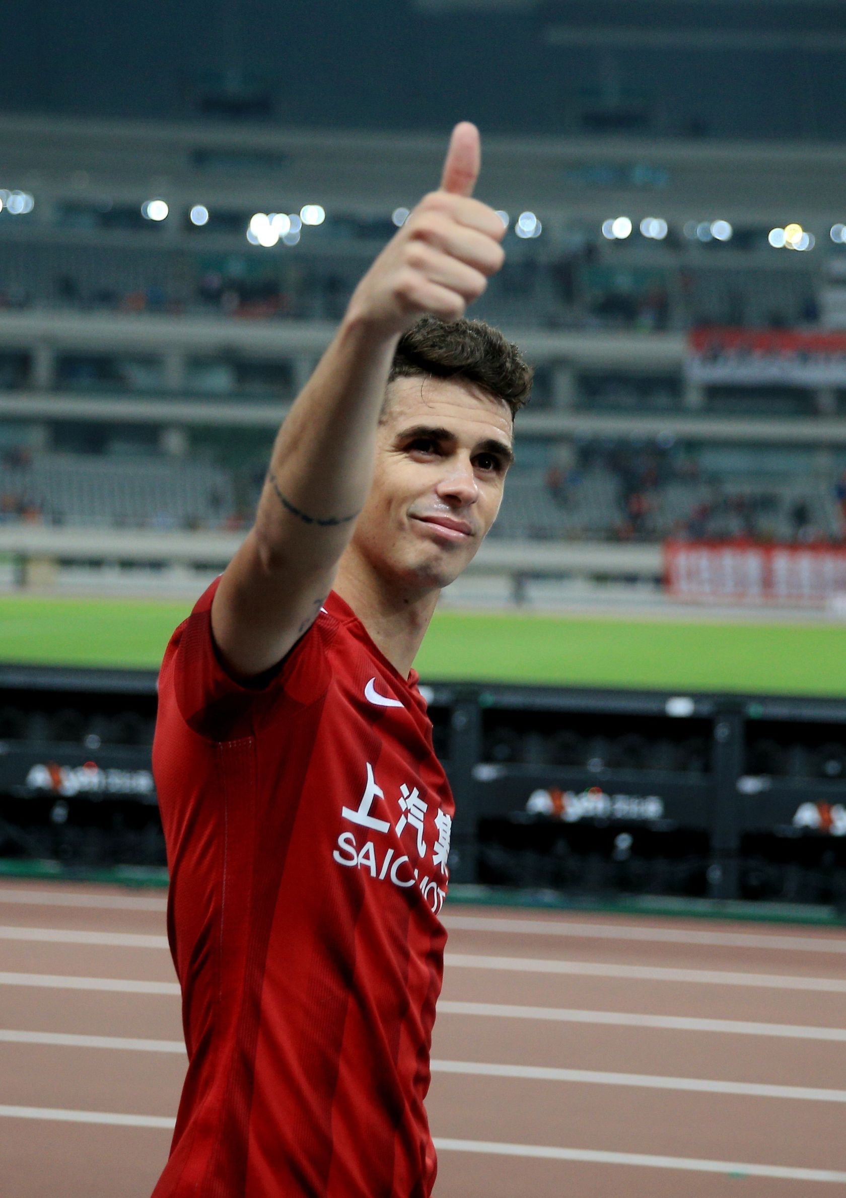 奥斯卡闷人事件完整版,足协对奥斯卡怎么处理