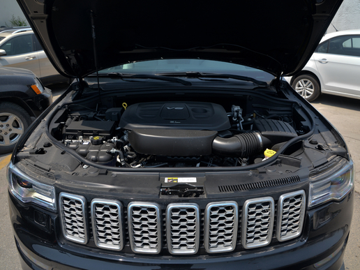 最新款的jeep大切诺基,地表最强suvjeep大切诺基