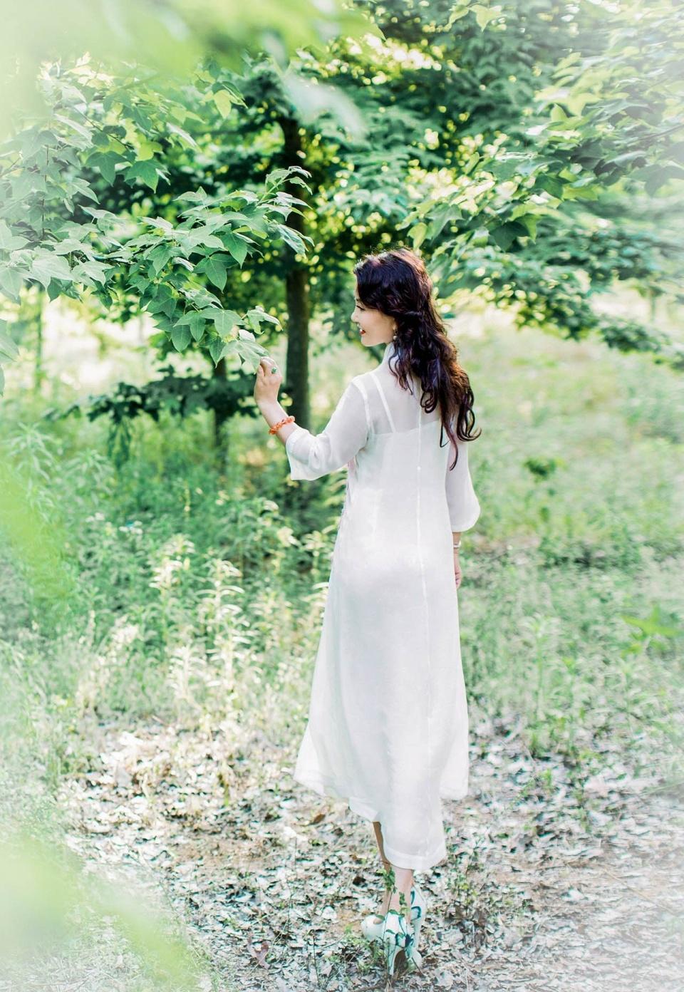 诗词专辑｜孙文：如此玉兰如此月，为卿聊寄几行诗