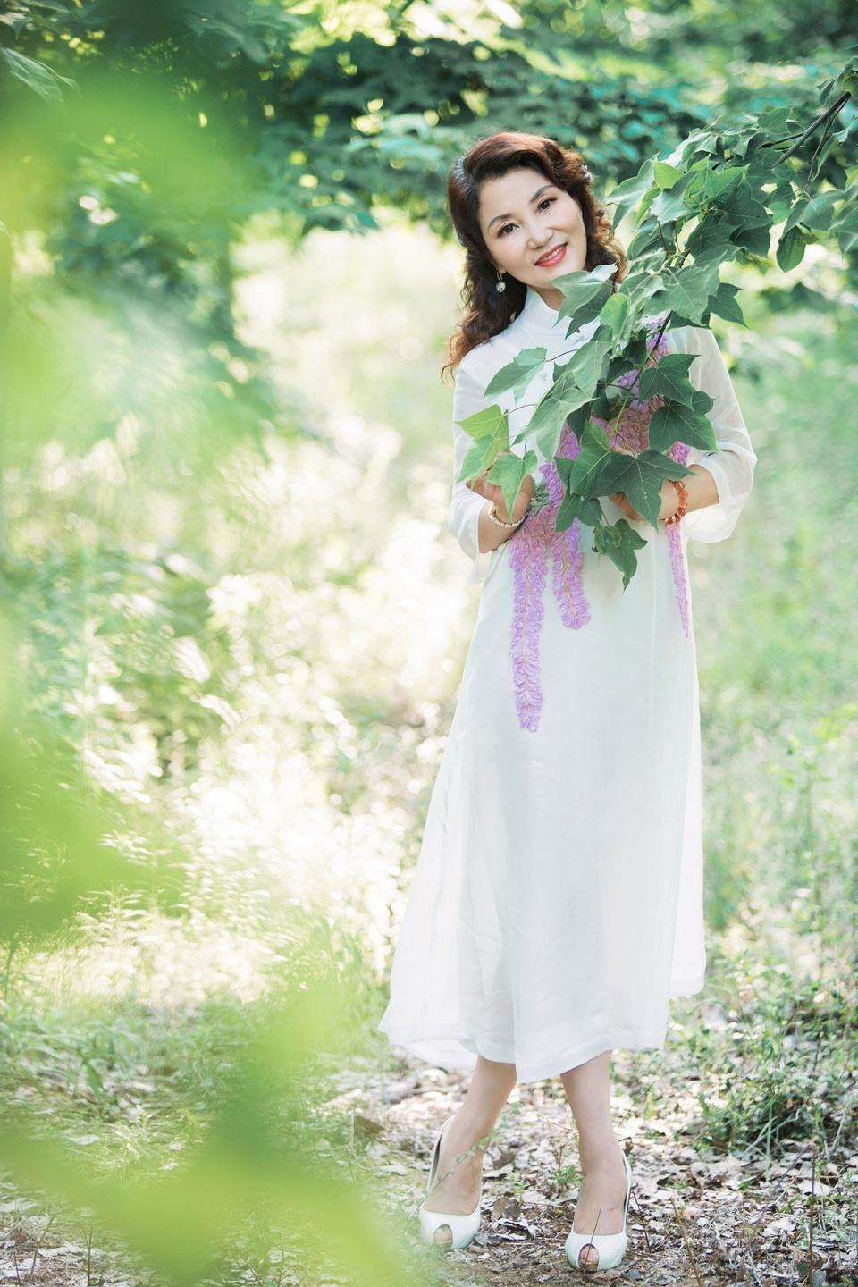 诗词专辑｜孙文：如此玉兰如此月，为卿聊寄几行诗