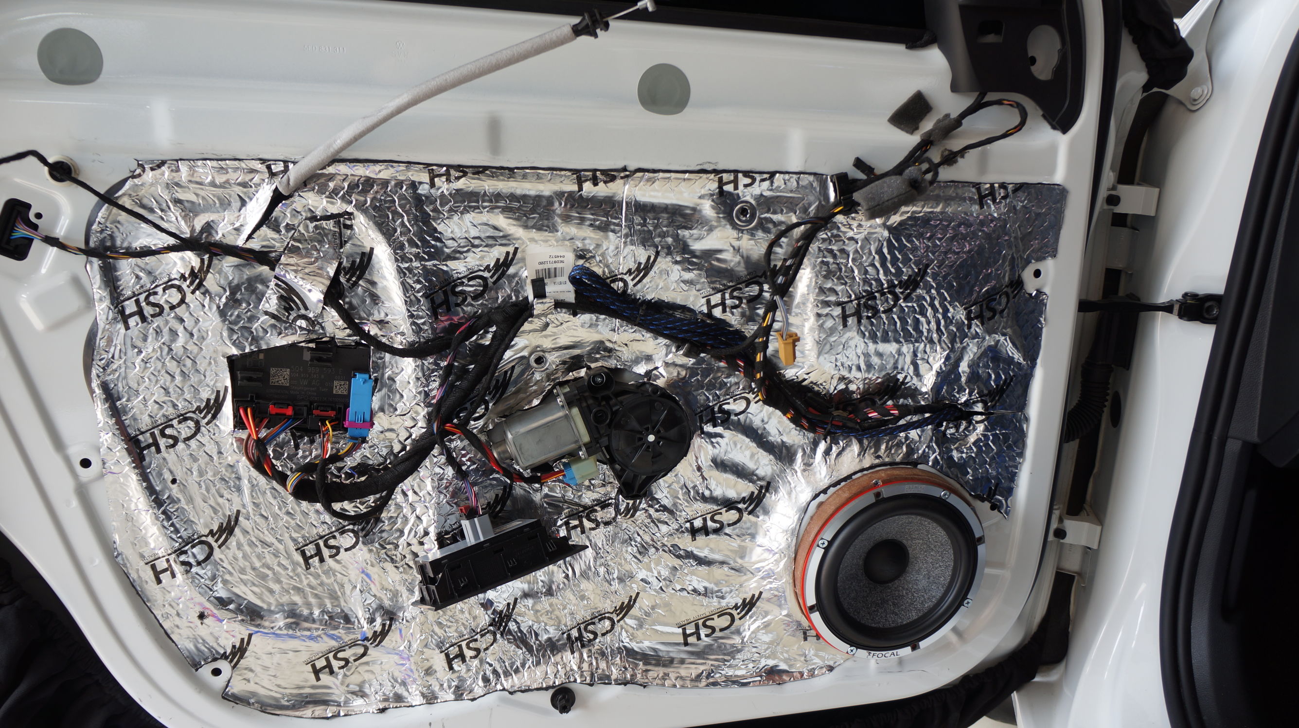 斯柯达明锐12款原车几个鸣笛喇叭,09款斯柯达明锐鸣笛喇叭自己更换