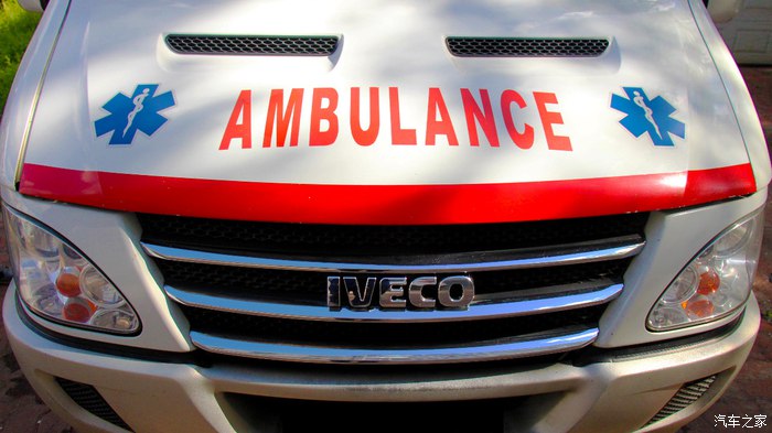 新款依维柯宝迪改装,依维柯宝迪透镜改装