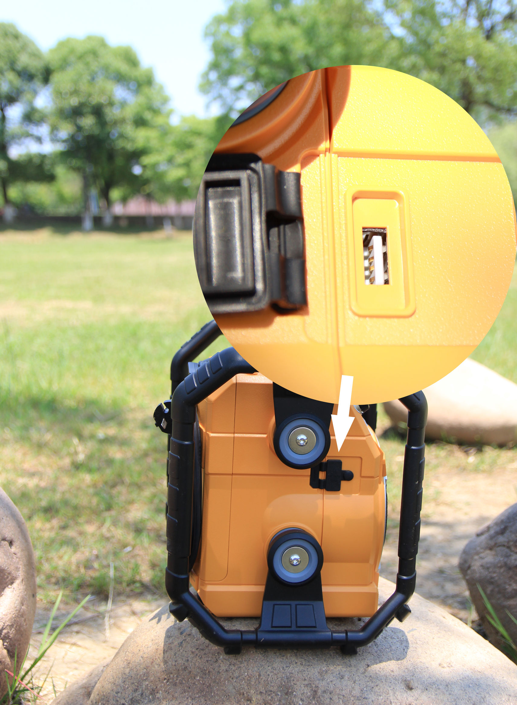 SANGEAN山进U4，被这个霸气的肌肉音响脸折服了，广场舞外放神器