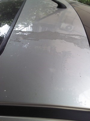 车漆上的502胶水抛光能去除吗,502弄到车漆上怎么处理掉