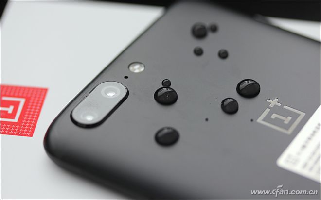 一加5骁龙835手机多少钱,1499元一加5手机