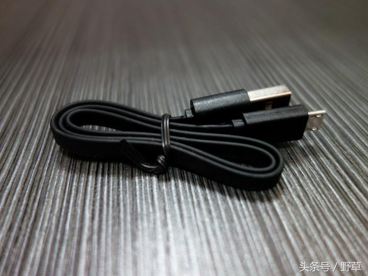 无拘无束的畅享运动，赛尔贝尔D300无线蓝牙运动耳机简评