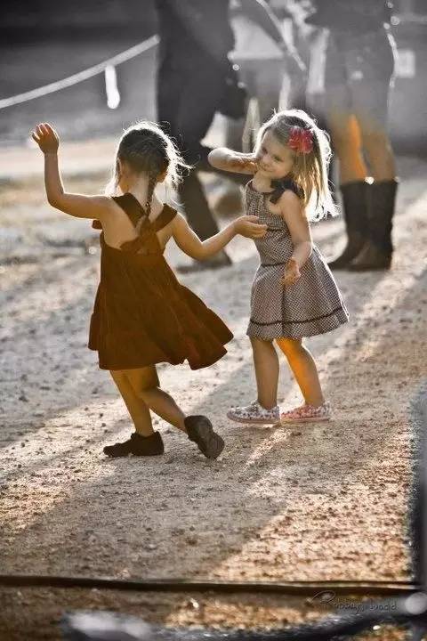 孩子放弃兴趣班的时候该怎么办,给孩子报不喜欢的兴趣班该怎么办