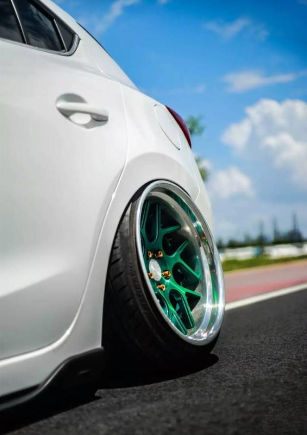 如何给爱车选择适合型轮胎,如何给自己的爱车选择轮毂