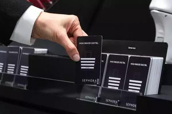 丝芙兰门店和官网买有什么区别吗,丝芙兰实体店的护肤品靠谱吗