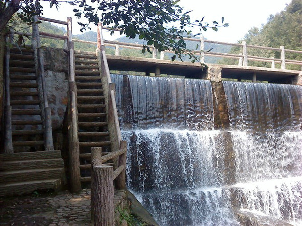 鲁山画眉谷附近哪里有好玩的地方,鲁山画眉谷景区免费的景点