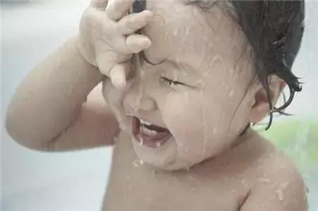 孩子出汗厉害需要补钙吗,小孩出汗不管冬天还是夏天