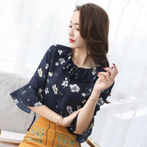 打破单调和枯燥的雪纺衫,雪纺衫可以随意切换各种风格