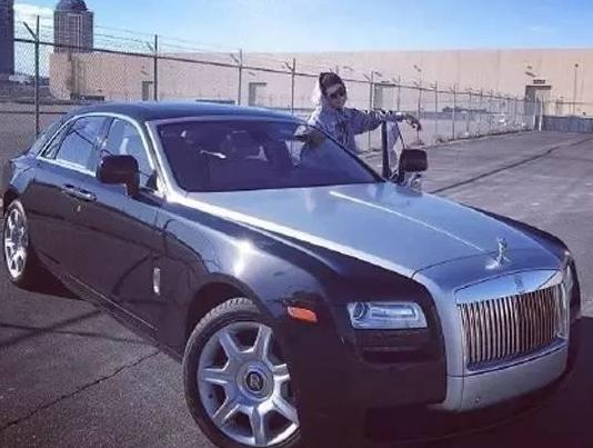 鹿晗吴亦凡这些小鲜肉都开什么豪车?陈伟霆的奥迪R8竟最低调