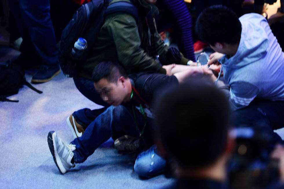 故事:假冒蚊香为了效果掺进六六粉剂,万幸的是竟然把小偷毒晕了