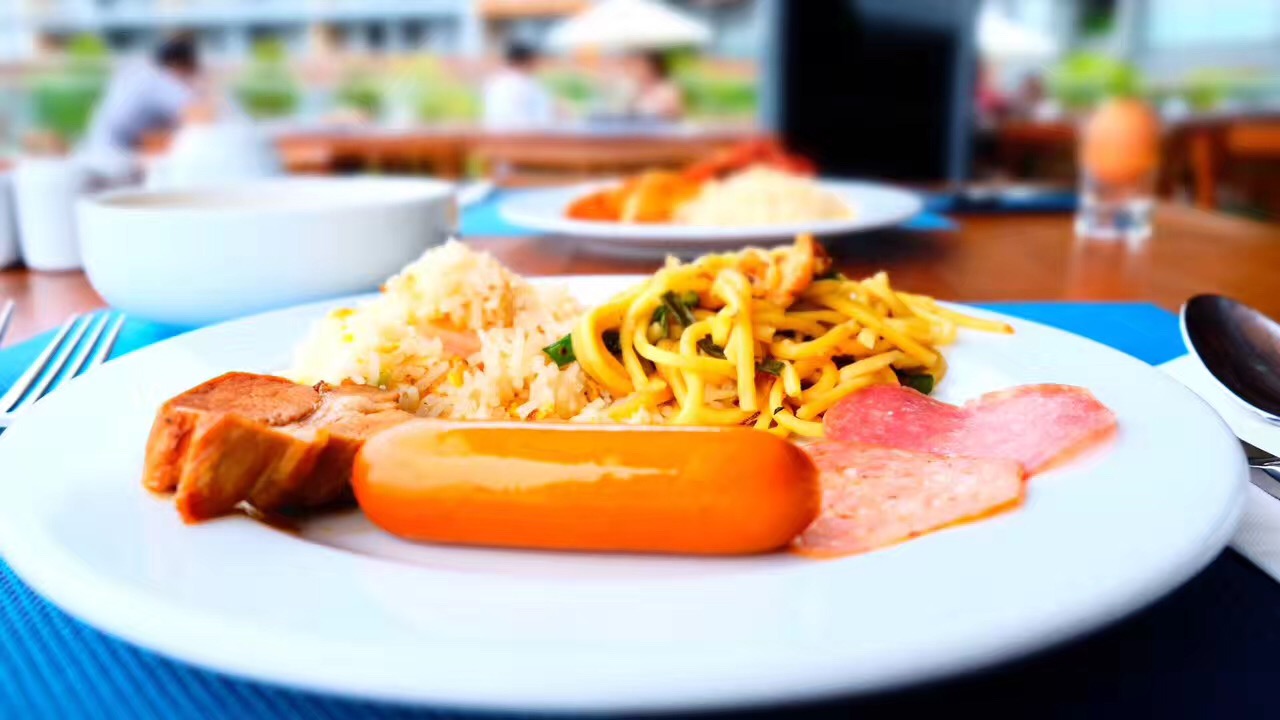 如何花5000元在普吉岛像王思聪一样的装X？