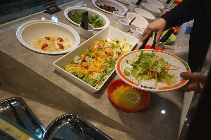 阿尔卑斯比萨牛排自助餐厅神木店,神木比萨