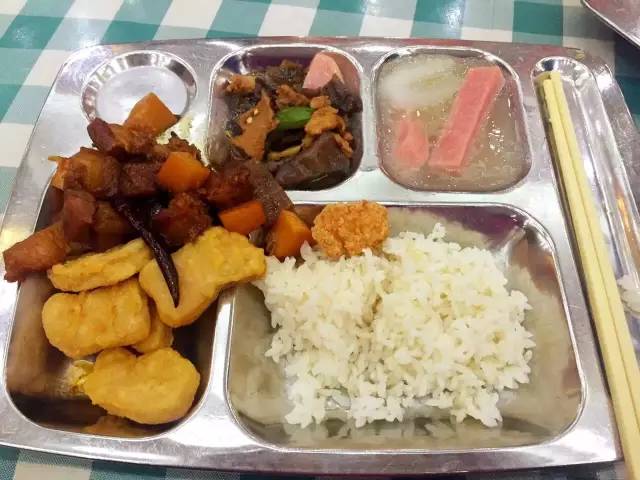 记者暗访云南低价旅游团,掌上乌鲁木齐