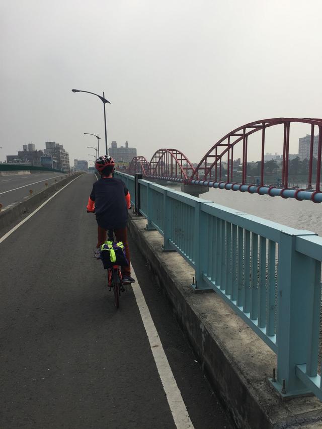 共享单车人人都能骑,共享单车人人都可以骑