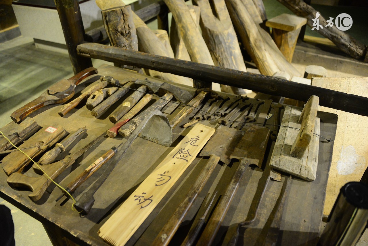 鲁班是中国建筑鼻祖也是木匠鼻祖,鲁班不用竹片做锯子的原因有几点