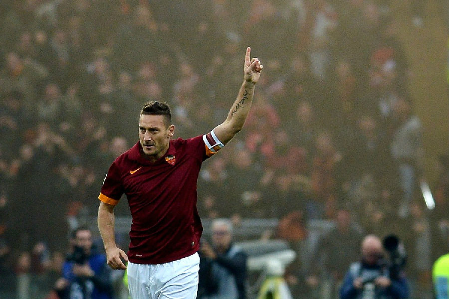 25年，只为一座城，这就是他用生命对足球的定义