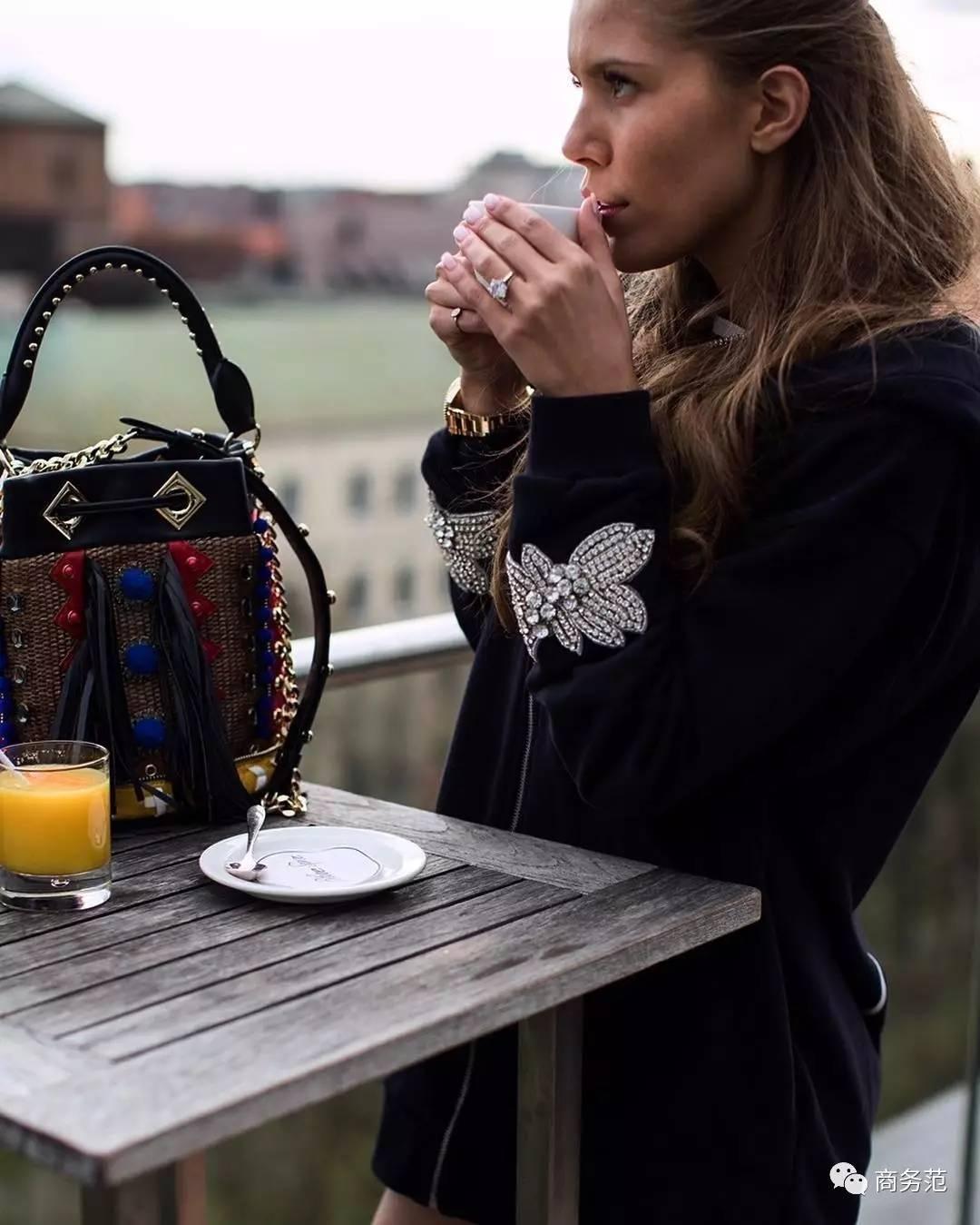 65万颗水晶打造的婚礼,施华洛世奇继承人款婚纱