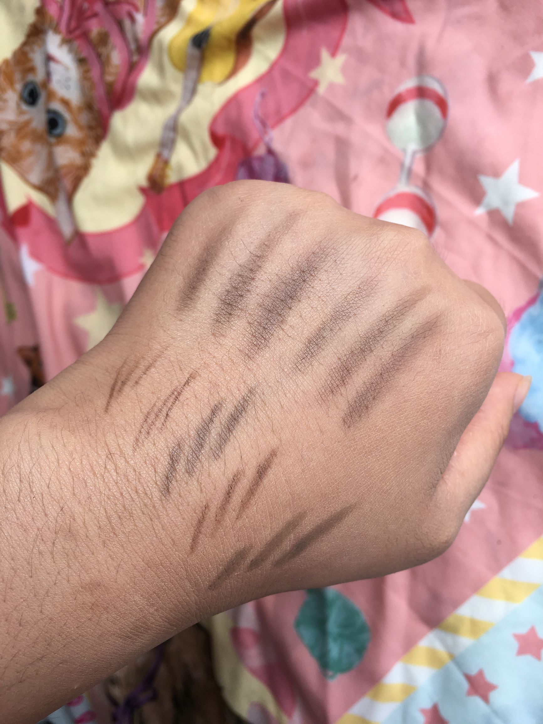 kate眉粉怎么选颜色好看,眉粉画眉教程kate