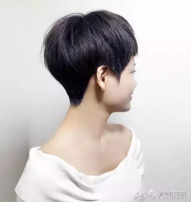 今年流行的发型中发,今年流行新式发型