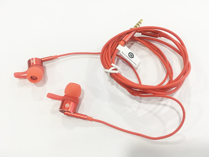 面条耳机的颜值与才华能否兼得