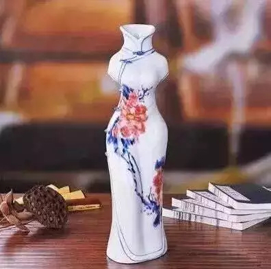 凤凰折翼下一句是浴火重生吗,折翼后浴火重生