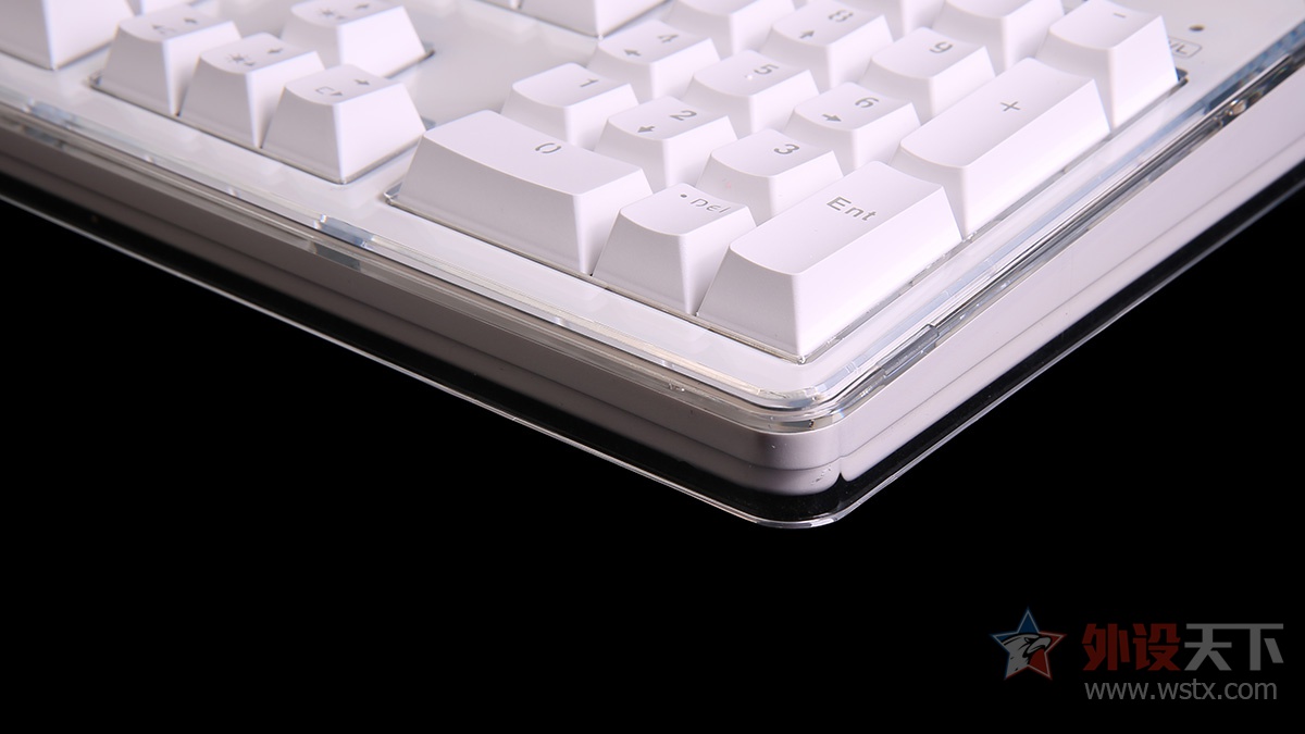 这款键盘有点厉害:可调键程、可在右上方组装乐高模型,最重要的是它有10种灯效