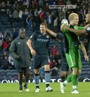 足球搞笑集锦笑死人强烈推荐,足球场上的搞笑