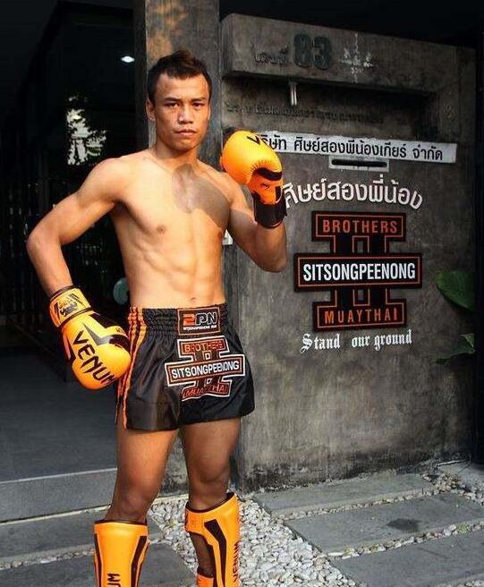 中国自由搏击第一人邱建良,邱建良铁英华最新比赛ko位宁辉