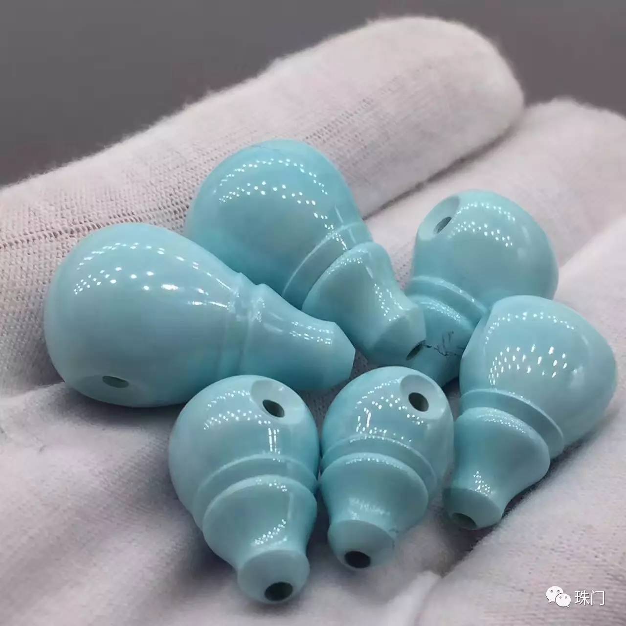 新买的绿松石没有光泽,刚买回来的绿松石要泡油吗