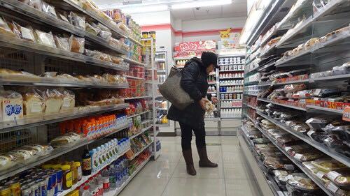 便利店怎样摆货架好看,便利店铝合金货架批发