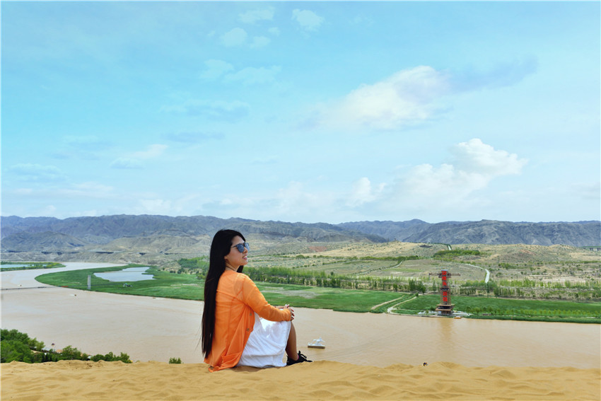 宁夏沙坡头旅游景区,关于宁夏沙坡头景点介绍