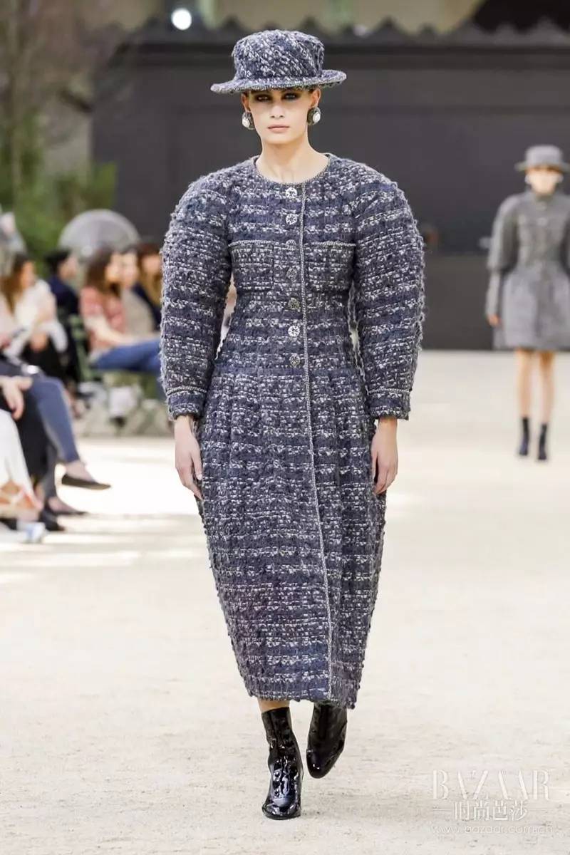 埃菲尔铁塔法国巴黎的浪漫地标,chanel秀场埃菲尔铁塔