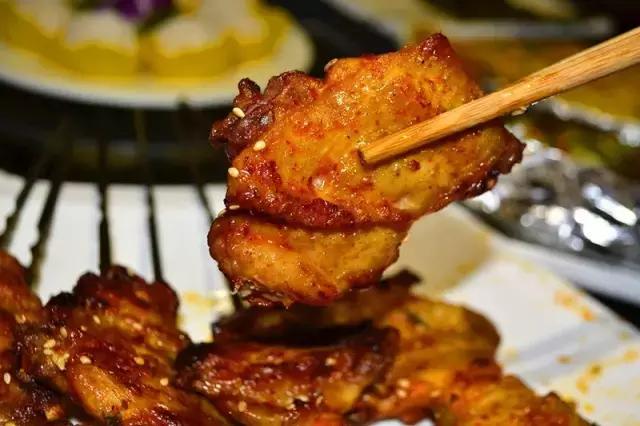 大连黑帮大哥招小弟，烤串江湖够狠你就来