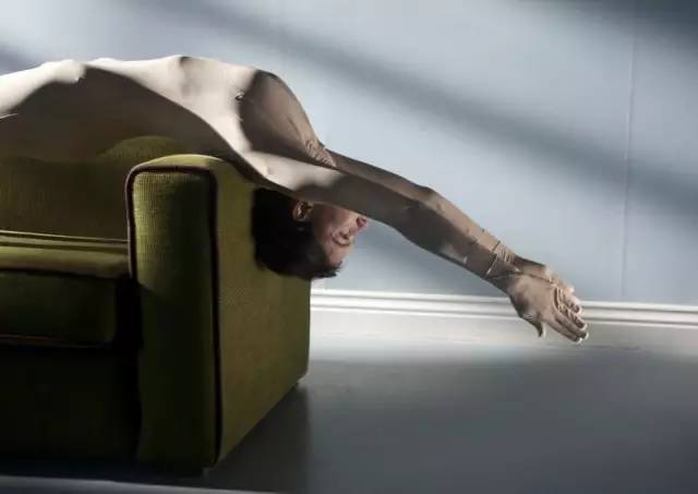 为了复仇她把自己嫁给了魔鬼,为了复仇把自己整成仇人模样