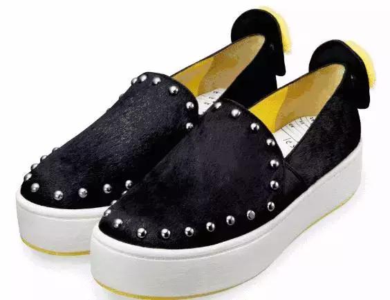 攻陷麦当劳不算！小黄人姨妈巾都有了，好用！