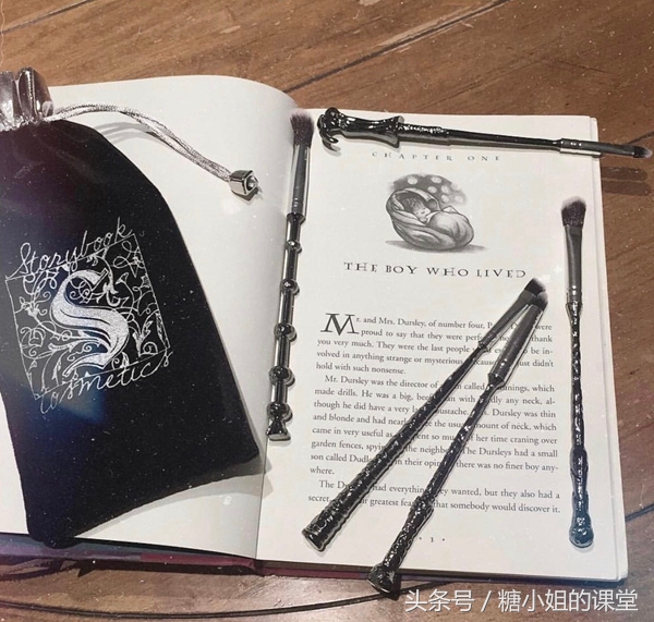 当朋友圈被咸鱼化妆刷刷屏，我想起了那些年我们刷脸用的魔法杖