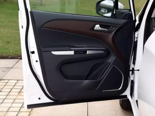 海马福美来mpv2017款自动挡变速箱,海马福美来mpv2017款七座版优缺点