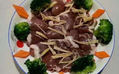 遥远的不是距离而是次元,看动漫的和不看动漫的都沉默了