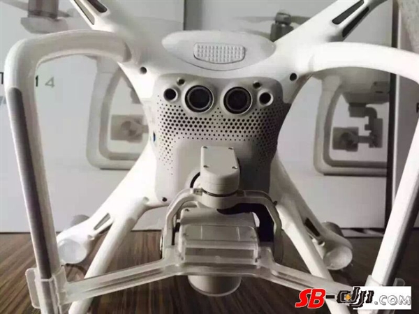 8999元!大疆精灵4开箱:精致高颜