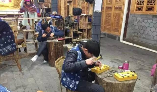 云南低价旅游团玩猫腻,掌上乌鲁木齐