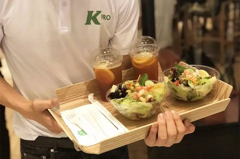 全国首家！能喝啤酒的绿色KFC你101%没吃过！热压帕尼尼、北美甜薯条……KPRO餐厅，要被挤爆啦！