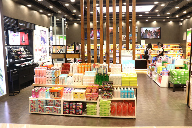 年坪效超11万这家进口品连锁靠哪“三不”？