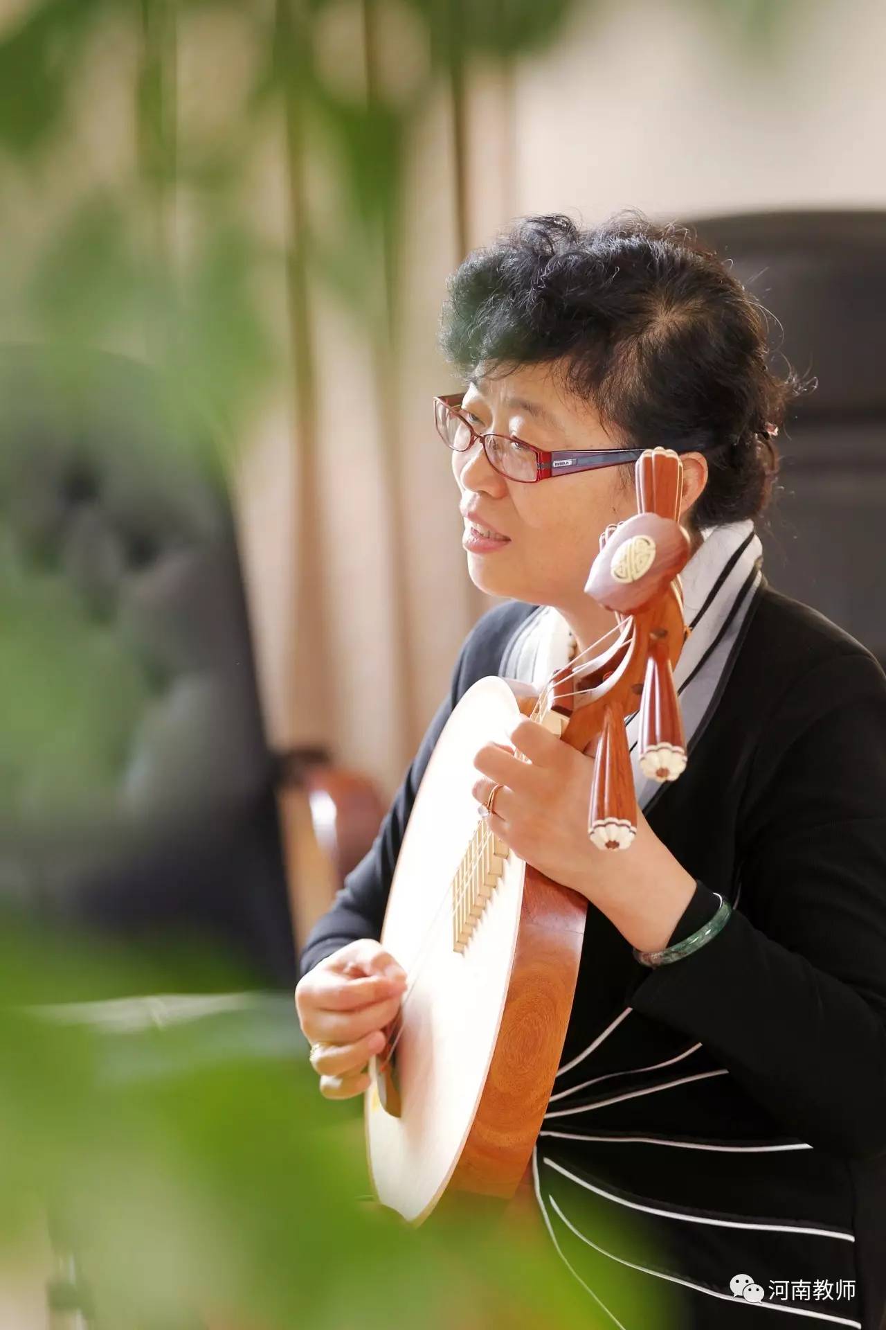 弦断,歌停,曲犹在……她的离去,震惊了整个河南教育界;她的微光,照亮了教育改革的一片天!