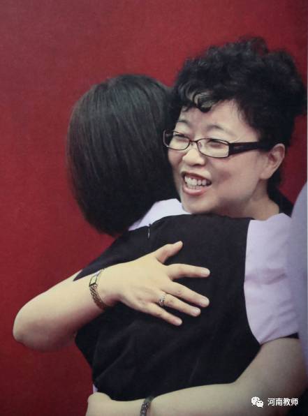 弦断,歌停,曲犹在……她的离去,震惊了整个河南教育界;她的微光,照亮了教育改革的一片天!