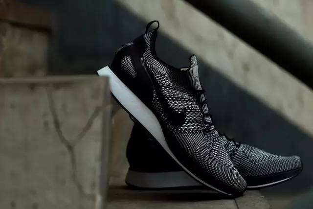 puma潮货热浪跑步鞋5折,puma潮鞋