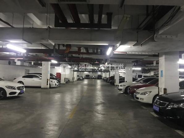 不到1000万，入住上海市中心的品质次新房，还能进上外黄埔小学